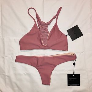 SOLD 💐 ACACIA • Orchid Jaws & Hookipa Set